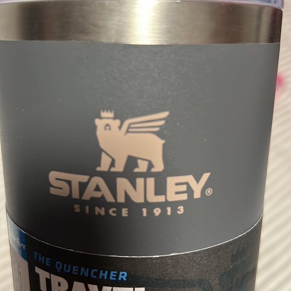 Stanley 30oz - Picture 2 of 3
